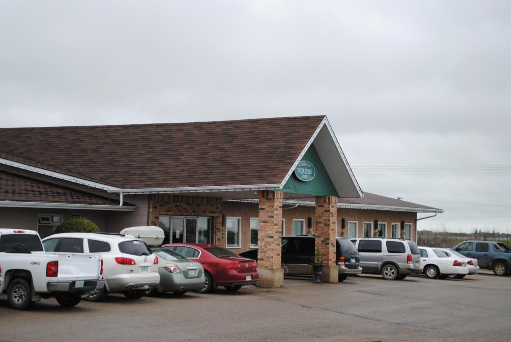 Moosomin Country Squire Inn Exteriör bild